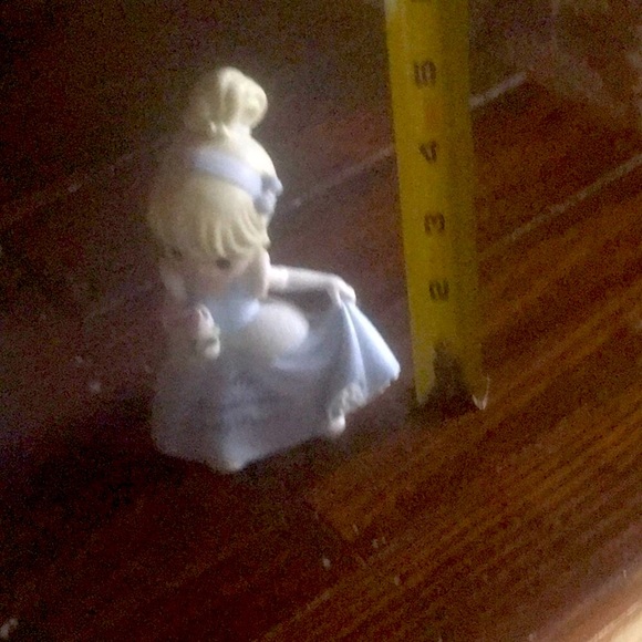 Precious Moments Cinderella My Granddaughter My Princess - Picture 6 of 7